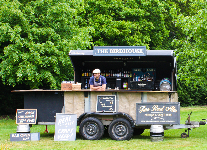 Mobile Bar Hire and Drinks Packages